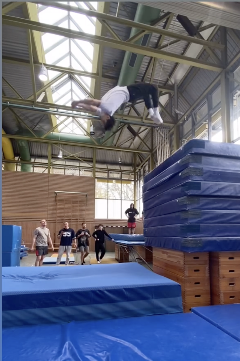 Handstand · Calisthenics